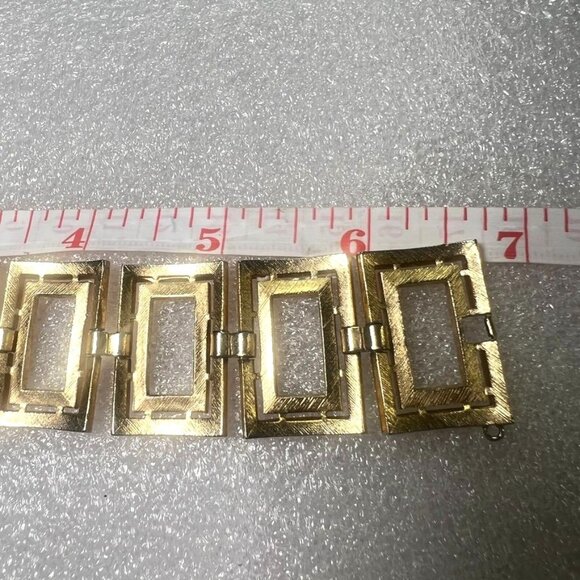 Vtg 50s Framed Panel Link Bracelet 6.75" Wide MCM Crown Trifari Gold-Tone Boho - Picture 4 of 7